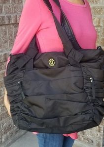 Lululemon tote bag